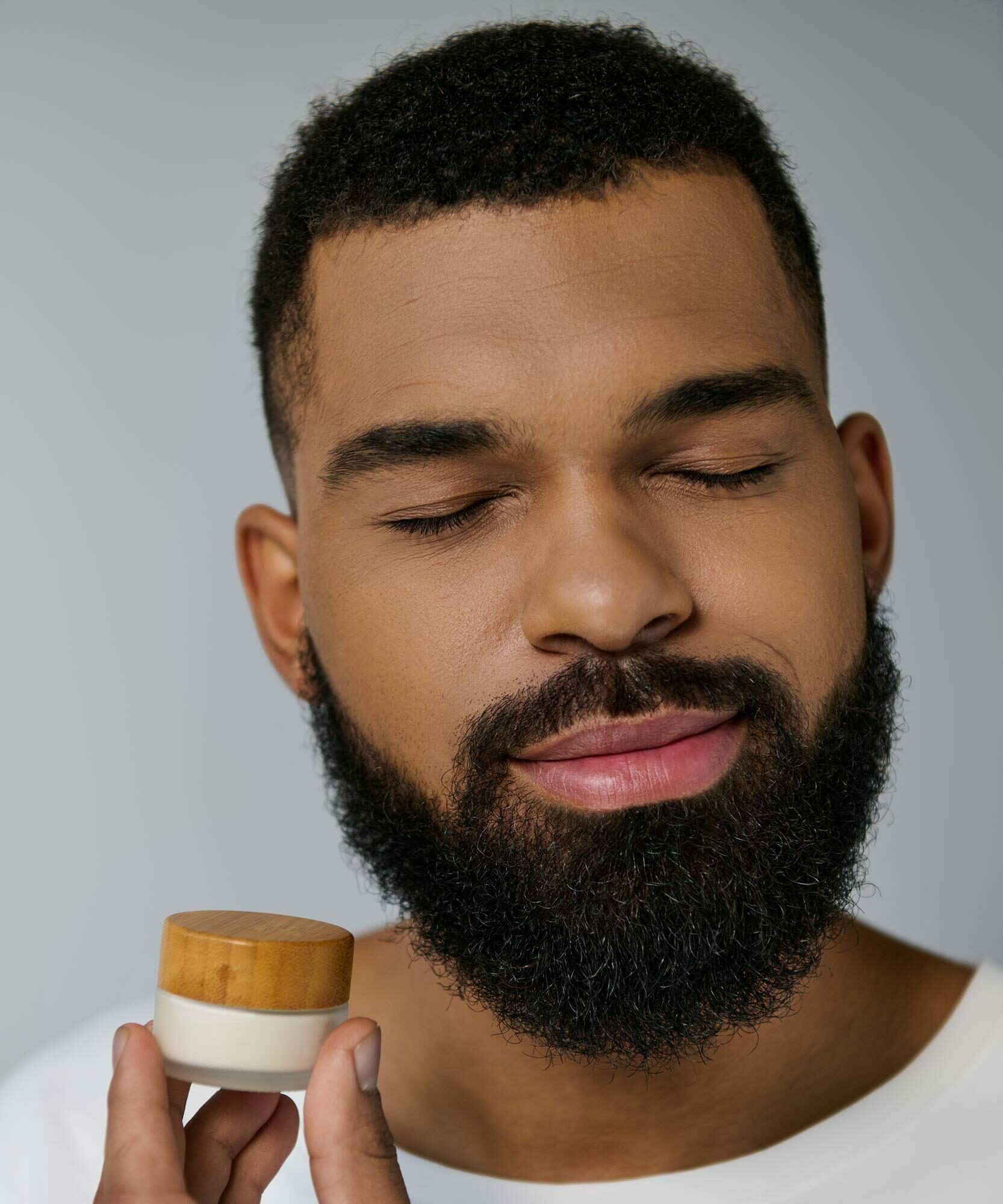 el cremoso ritual del caballero barbudo