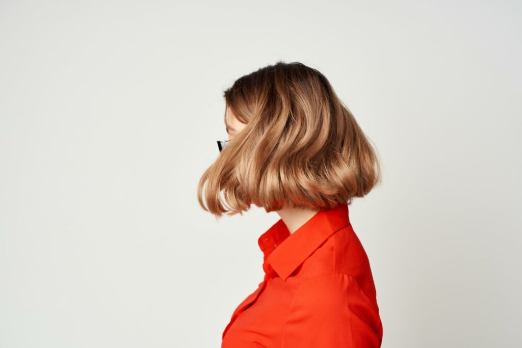 mujer corte el clavicut estilo elegante