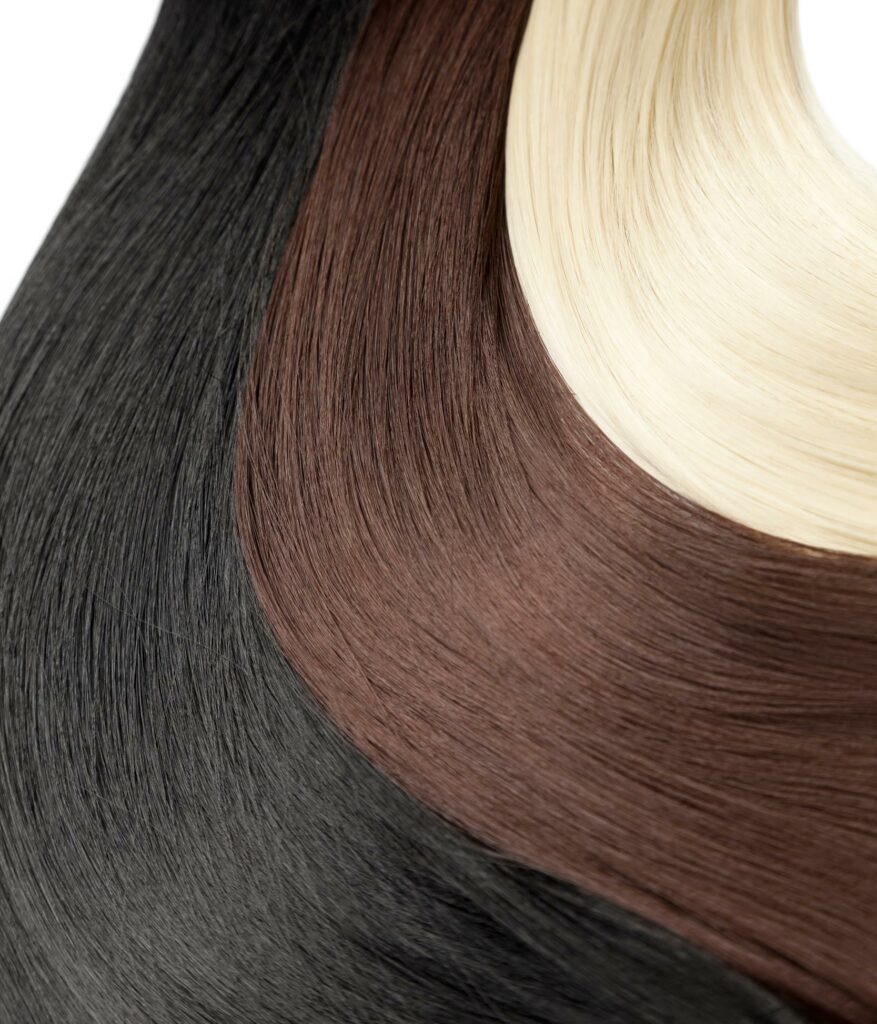 primer plano de cabello lujoso brillante y colorido