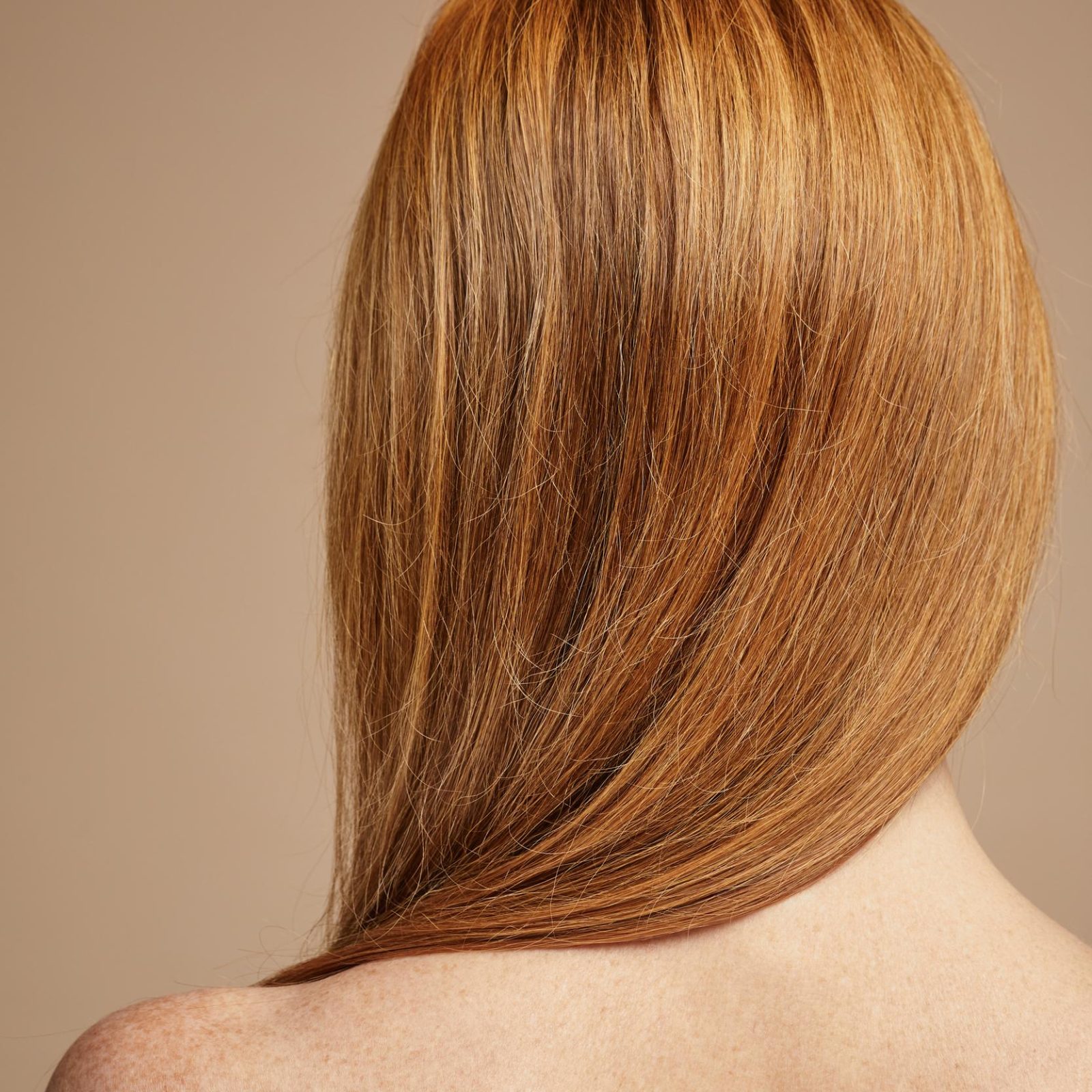 cabello grueso con forma fluidez