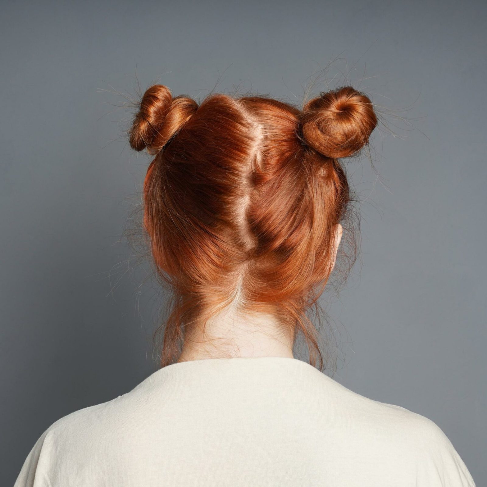 monitos bajos estilo space buns